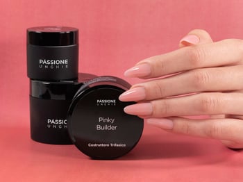 unghie color naturale gel costruttore